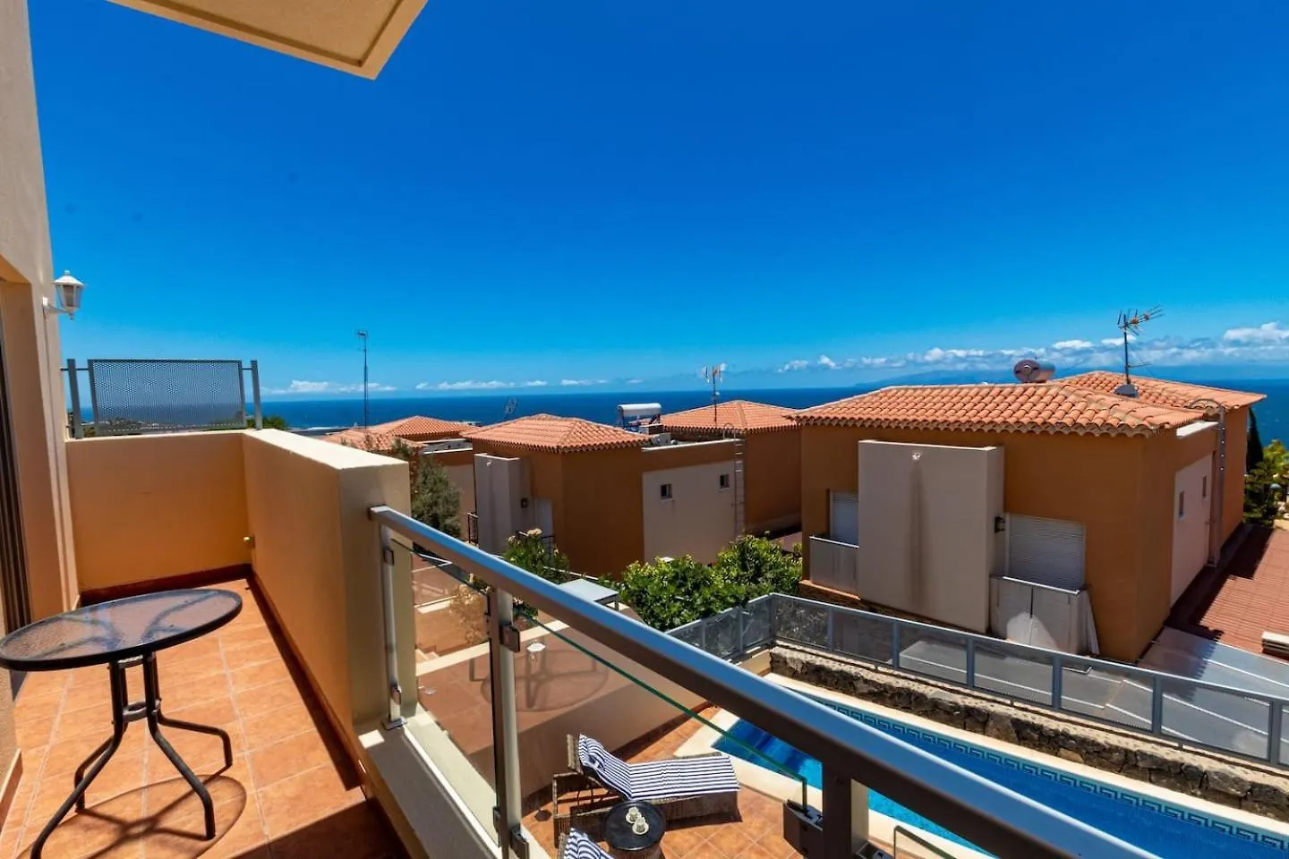 Holiday Home Own Pool By Dream Homes Tenerife プエルト・デ・サンティアゴ 0*,  スペイン